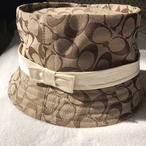COACH l Women’s Bucket Logo Hat